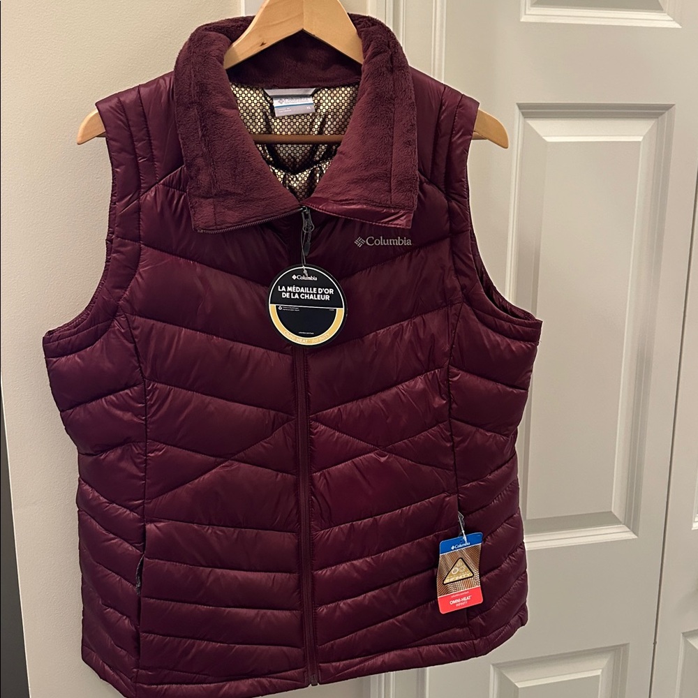 Columbia Womens Burgundy Omni Heat quilted Vest, size XL